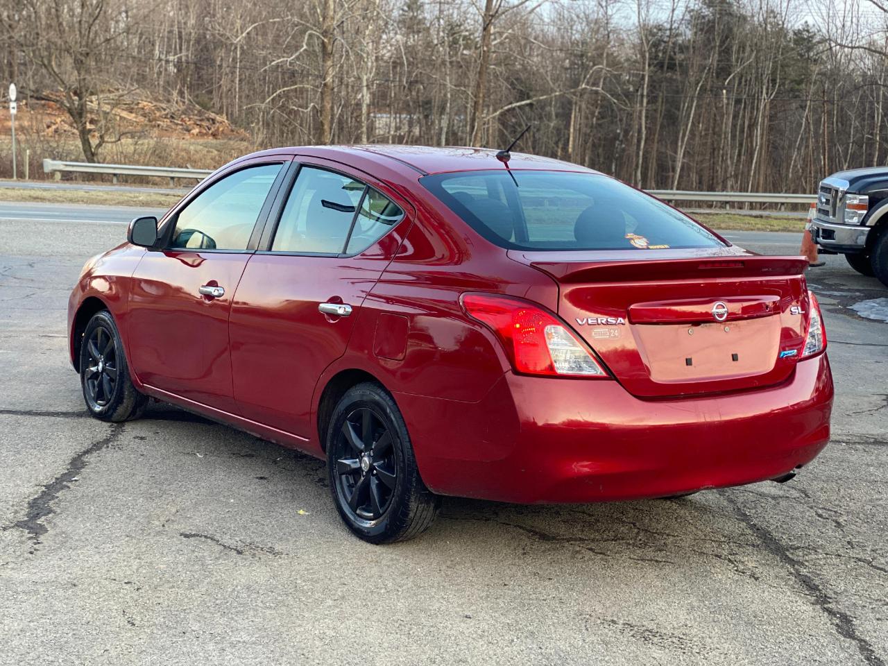 Nissan Versa 1.6 S 4A 2013