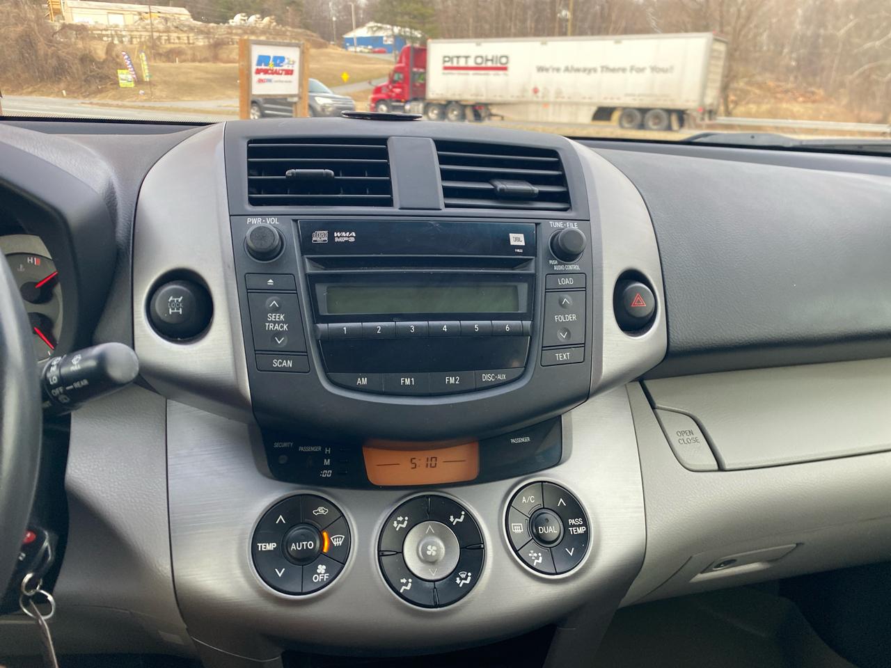 Toyota RAV4 Limited V6 4WD 2007