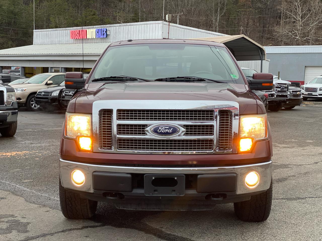 Ford F-150 4WD SuperCrew 157" Lariat w/HD Payload Pkg 2010