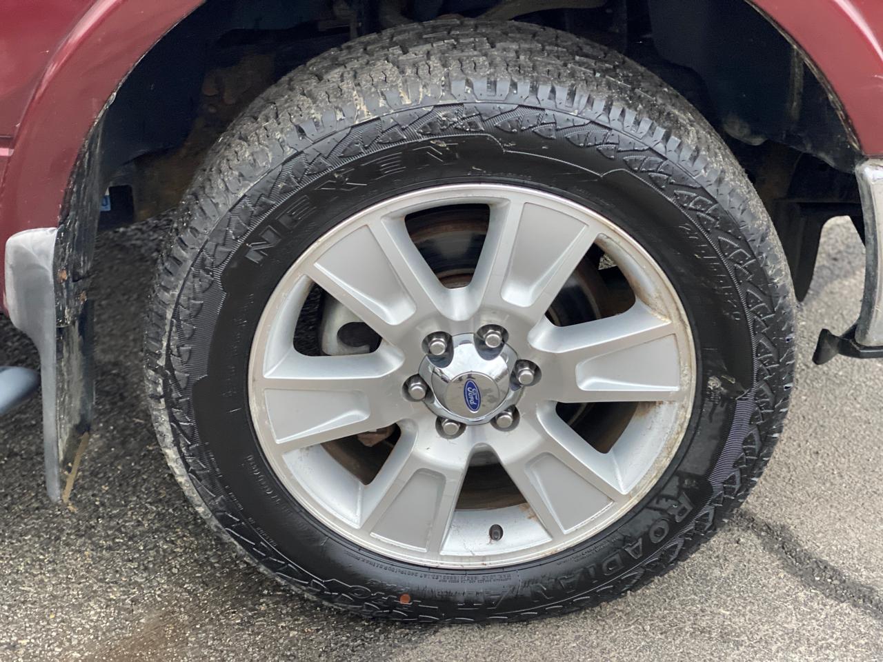 Ford F-150 4WD SuperCrew 157" Lariat w/HD Payload Pkg 2010