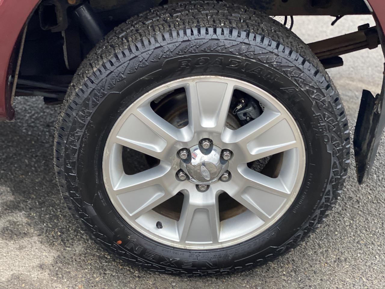 Ford F-150 4WD SuperCrew 157" Lariat w/HD Payload Pkg 2010