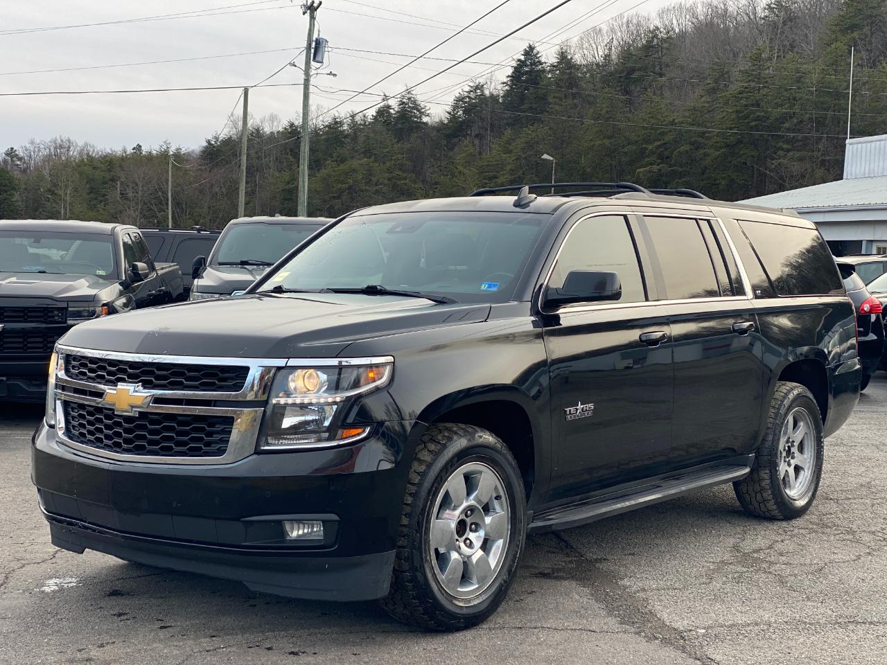 Chevrolet Suburban LT 1500 4WD 2015