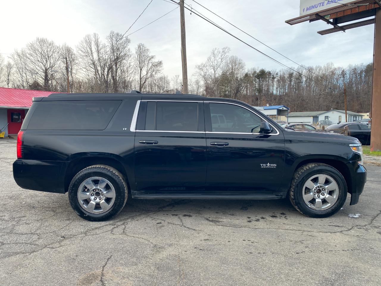 Chevrolet Suburban LT 1500 4WD 2015