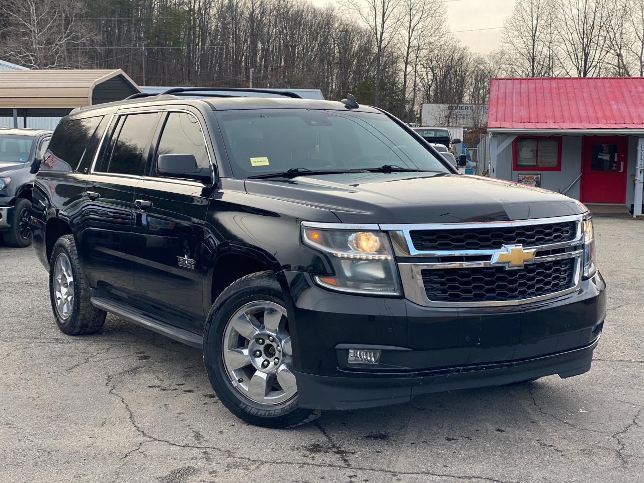 Chevrolet Suburban LT 1500 4WD 2015