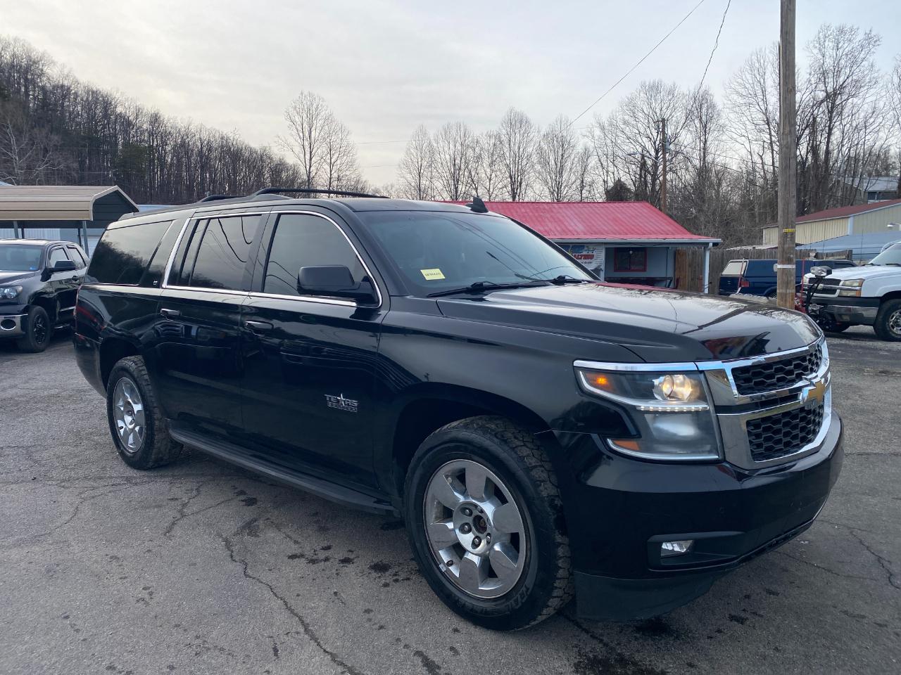 Chevrolet Suburban LT 1500 4WD 2015