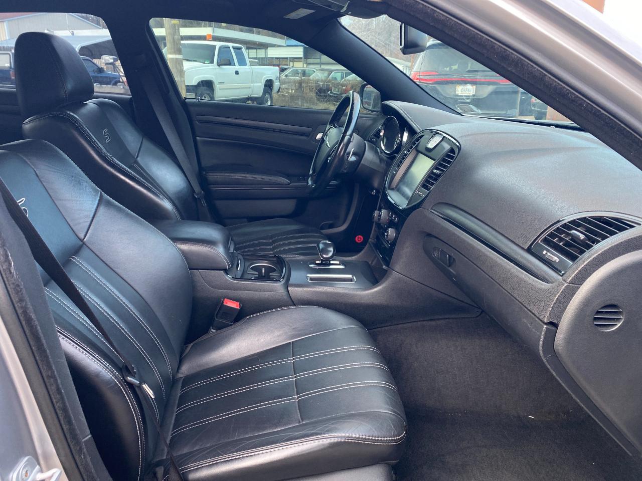 Chrysler 300 S V6 RWD 2014