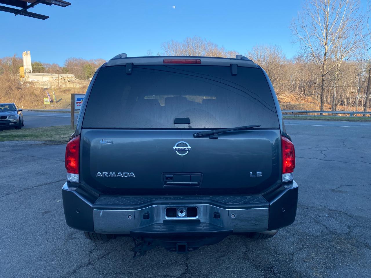 Nissan Armada LE 4WD 2007