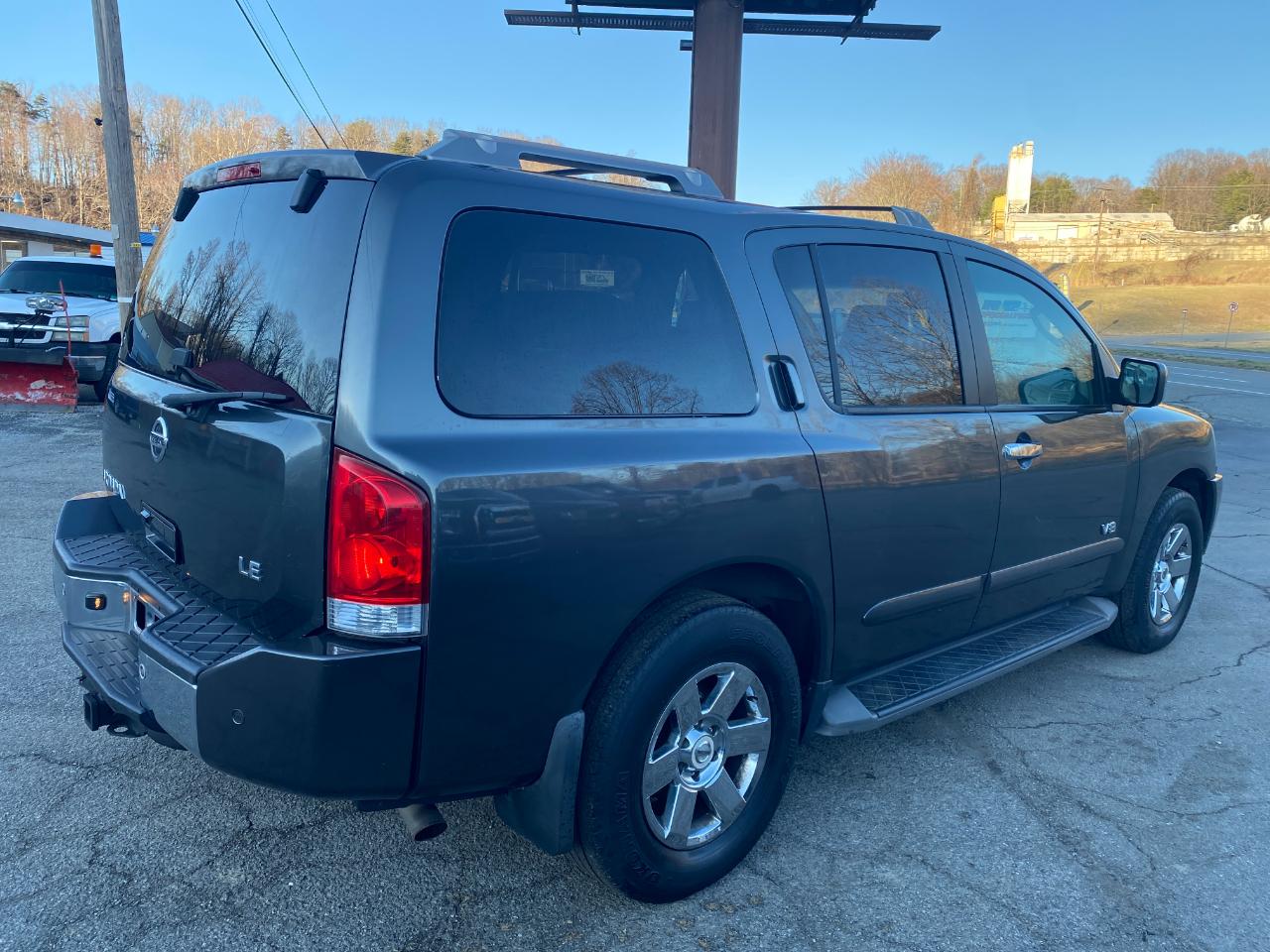 Nissan Armada LE 4WD 2007