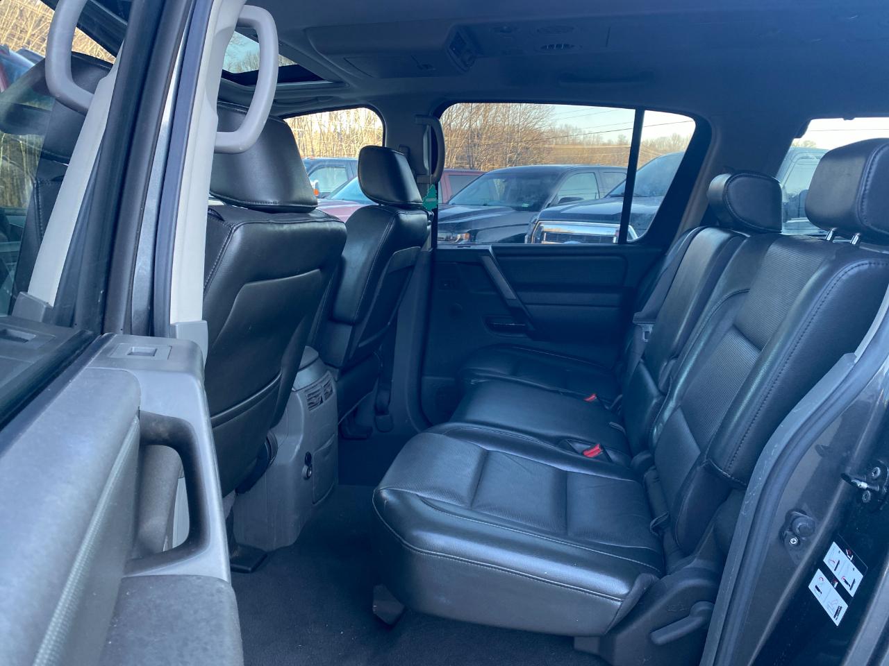 Nissan Armada LE 4WD 2007