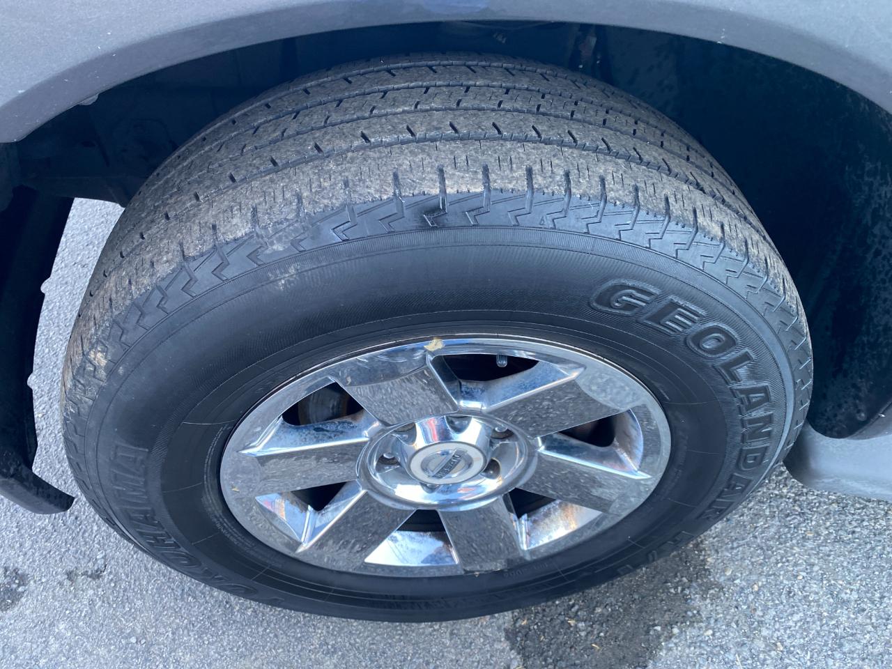 Nissan Armada LE 4WD 2007