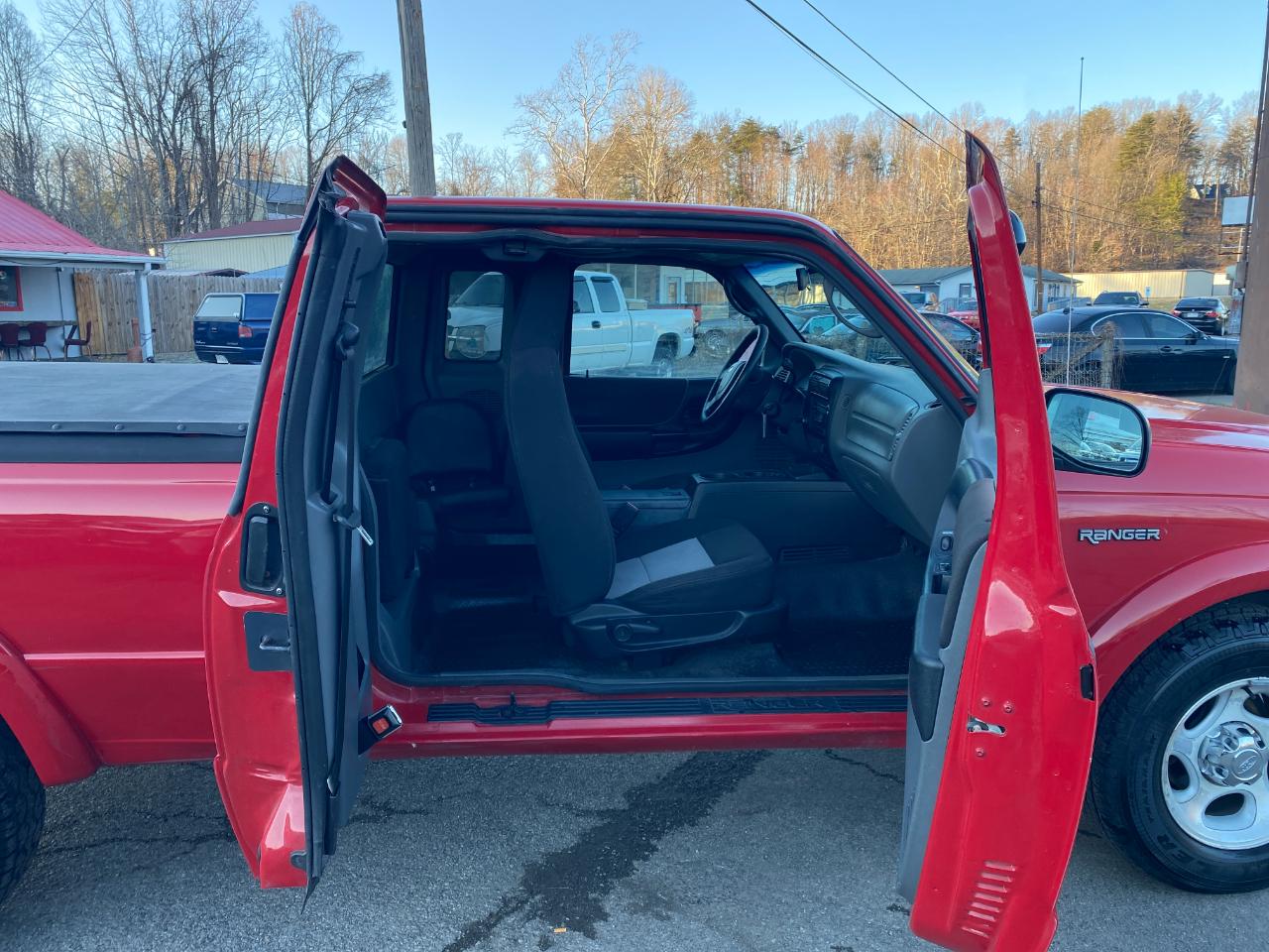 Ford Ranger XLT SuperCab 3.0L AT 2WD 2004