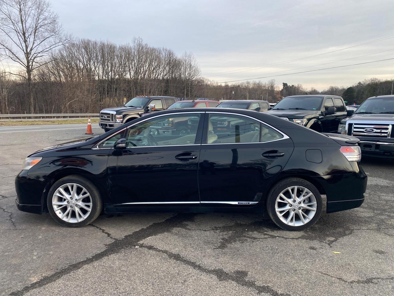 Lexus HS 250h Sedan 2010