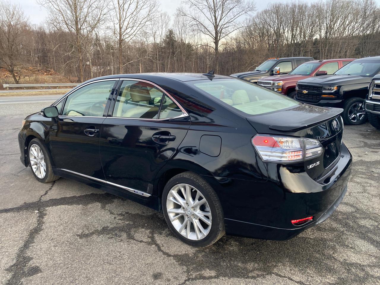 Lexus HS 250h Sedan 2010