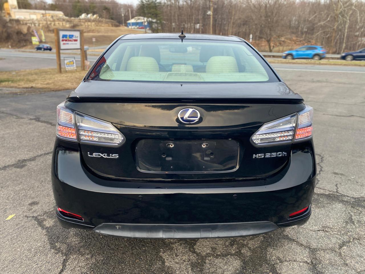 Lexus HS 250h Sedan 2010