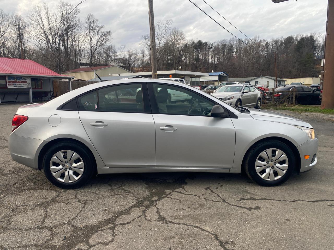 Chevrolet Cruze LS Auto 2014