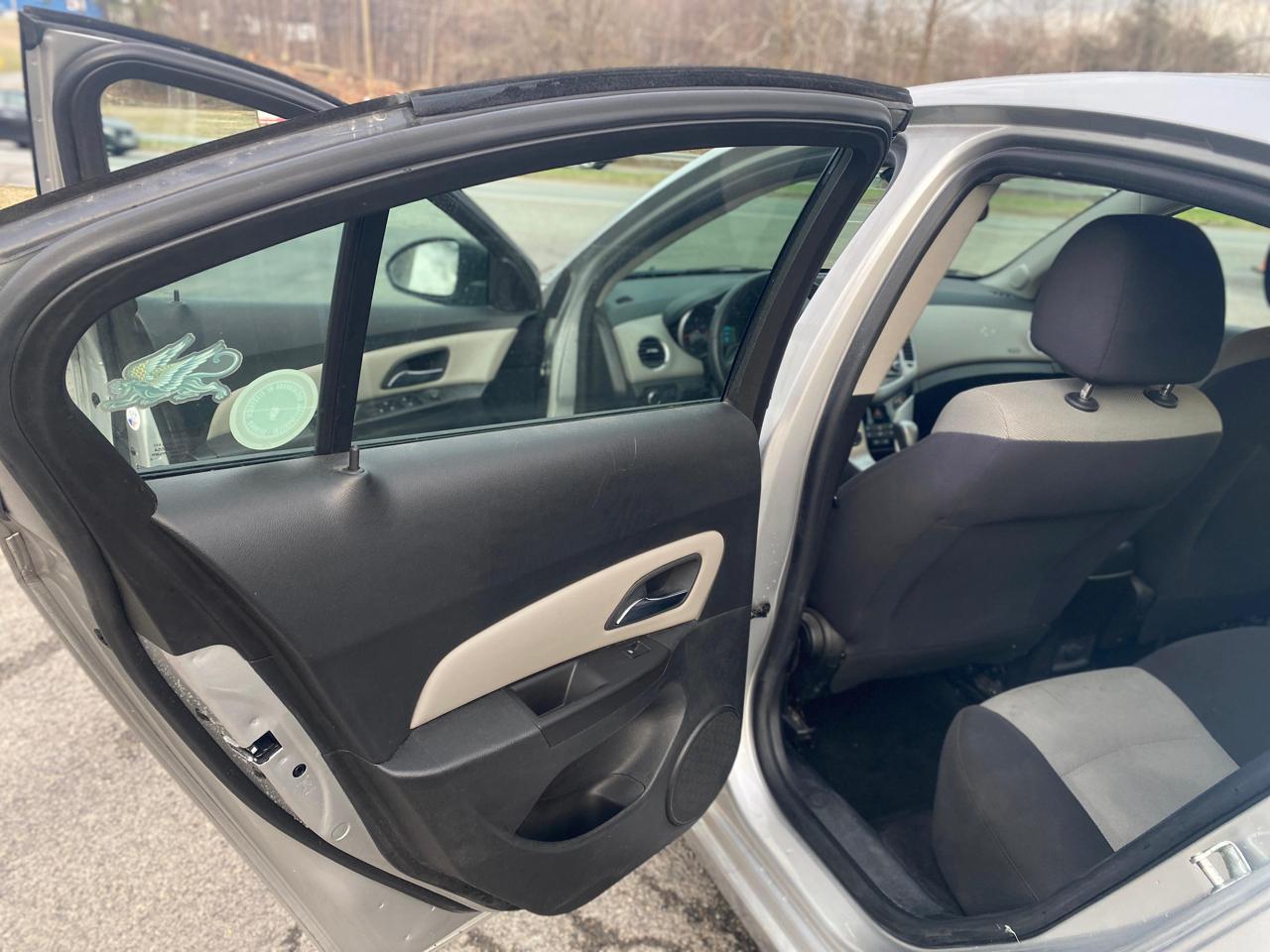 Chevrolet Cruze LS Auto 2014