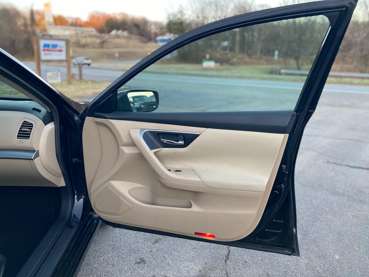 Nissan Altima 2.5 SV 2015