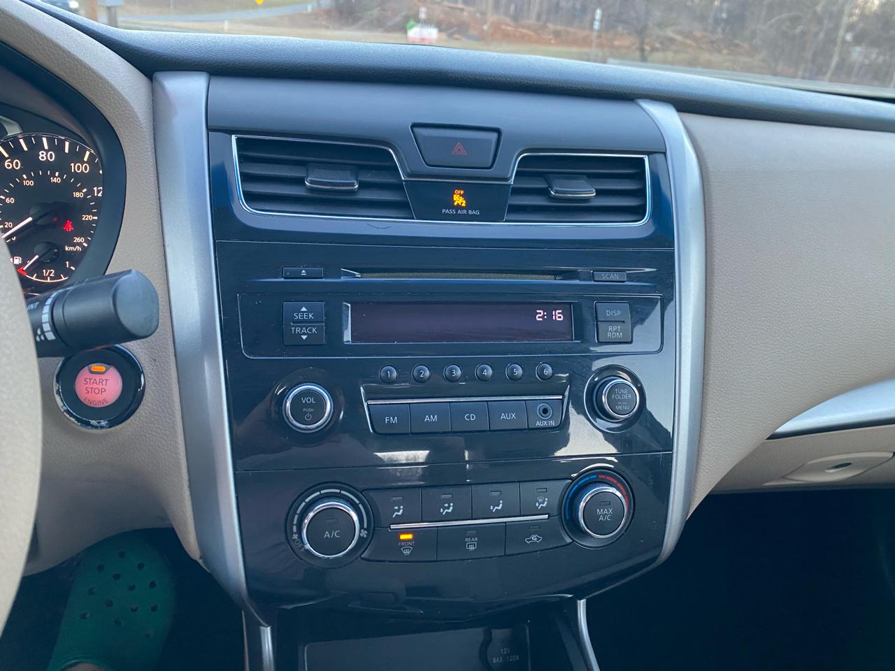 Nissan Altima 2.5 SV 2015