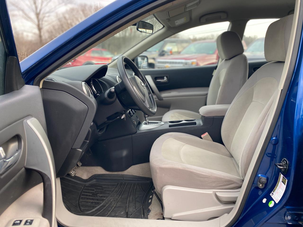 Nissan Rogue FWD S 2009