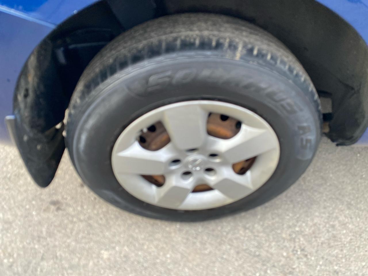 Nissan Rogue FWD S 2009