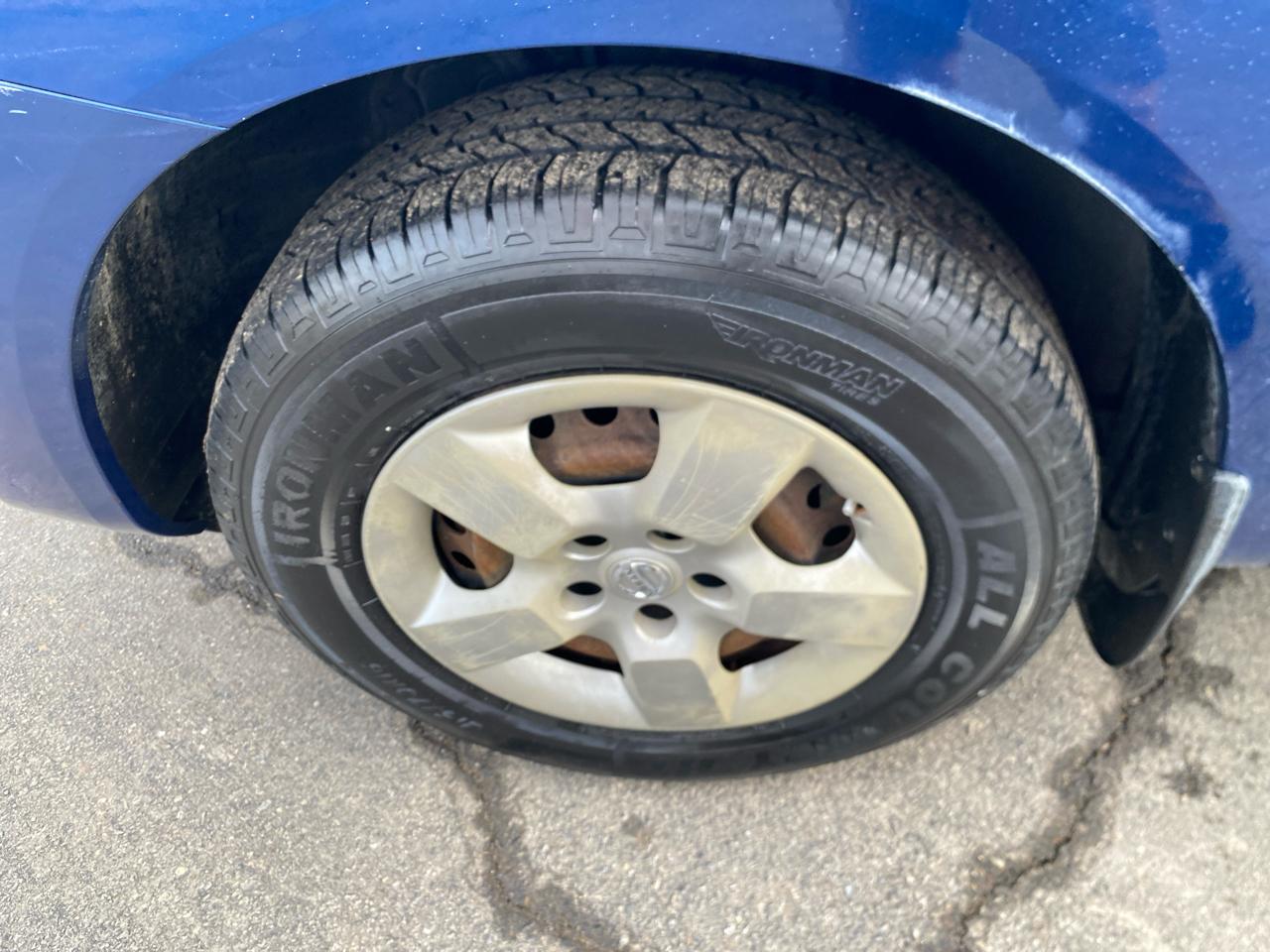 Nissan Rogue FWD S 2009