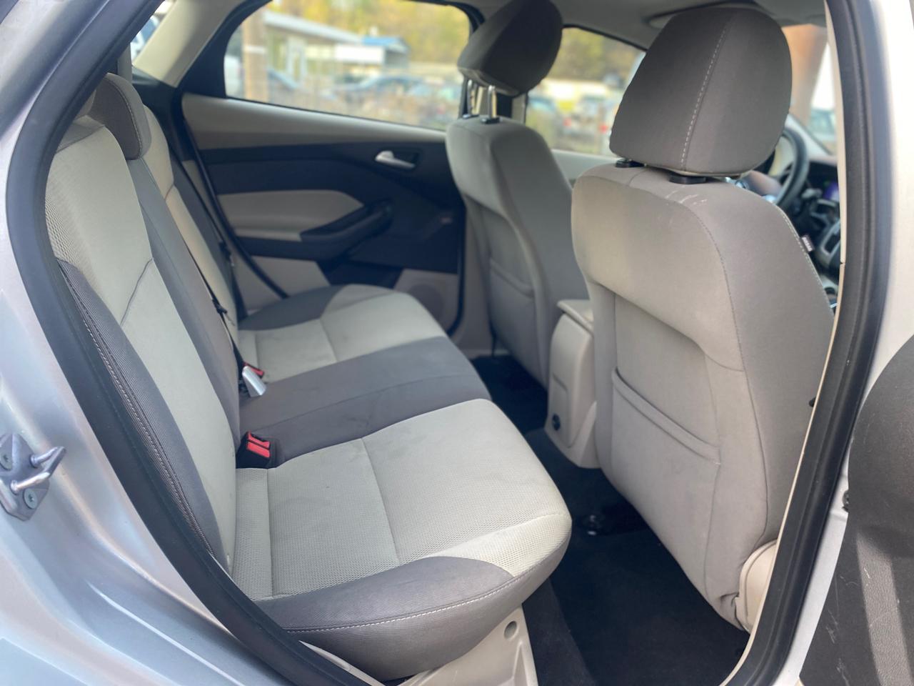 Ford Focus SE Hatch 2013