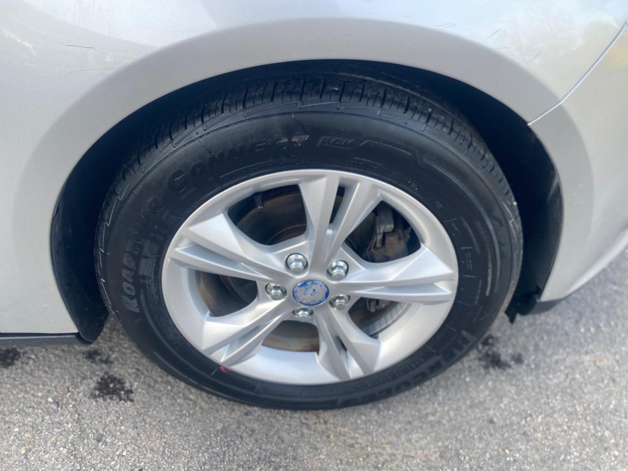 Ford Focus SE Hatch 2013