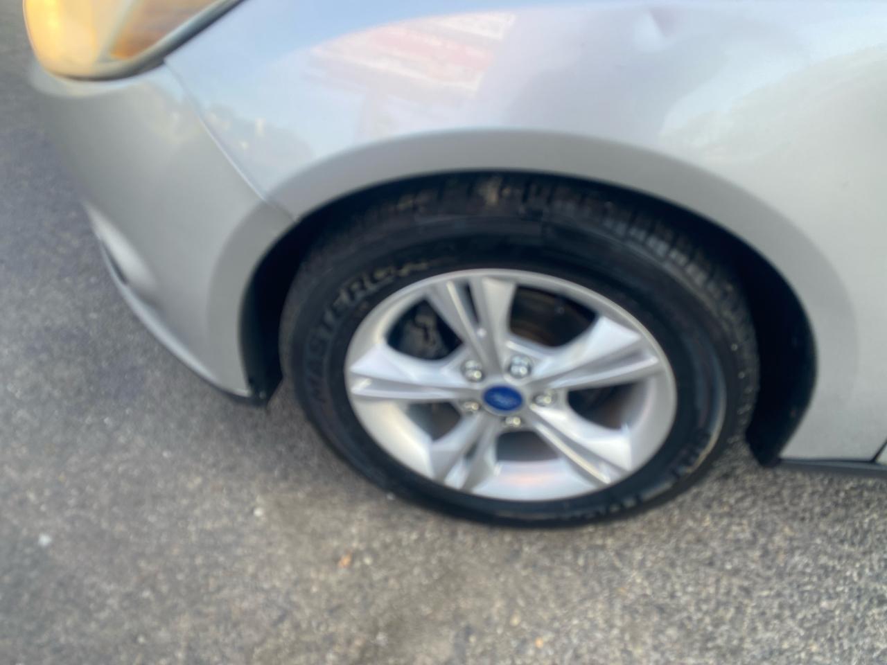 Ford Focus SE Hatch 2013