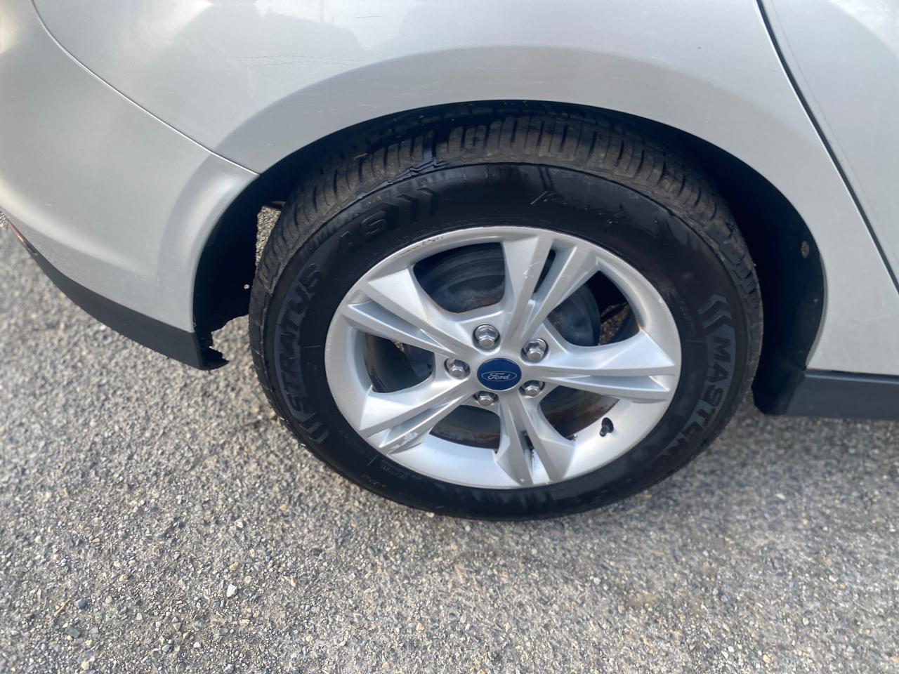 Ford Focus SE Hatch 2013