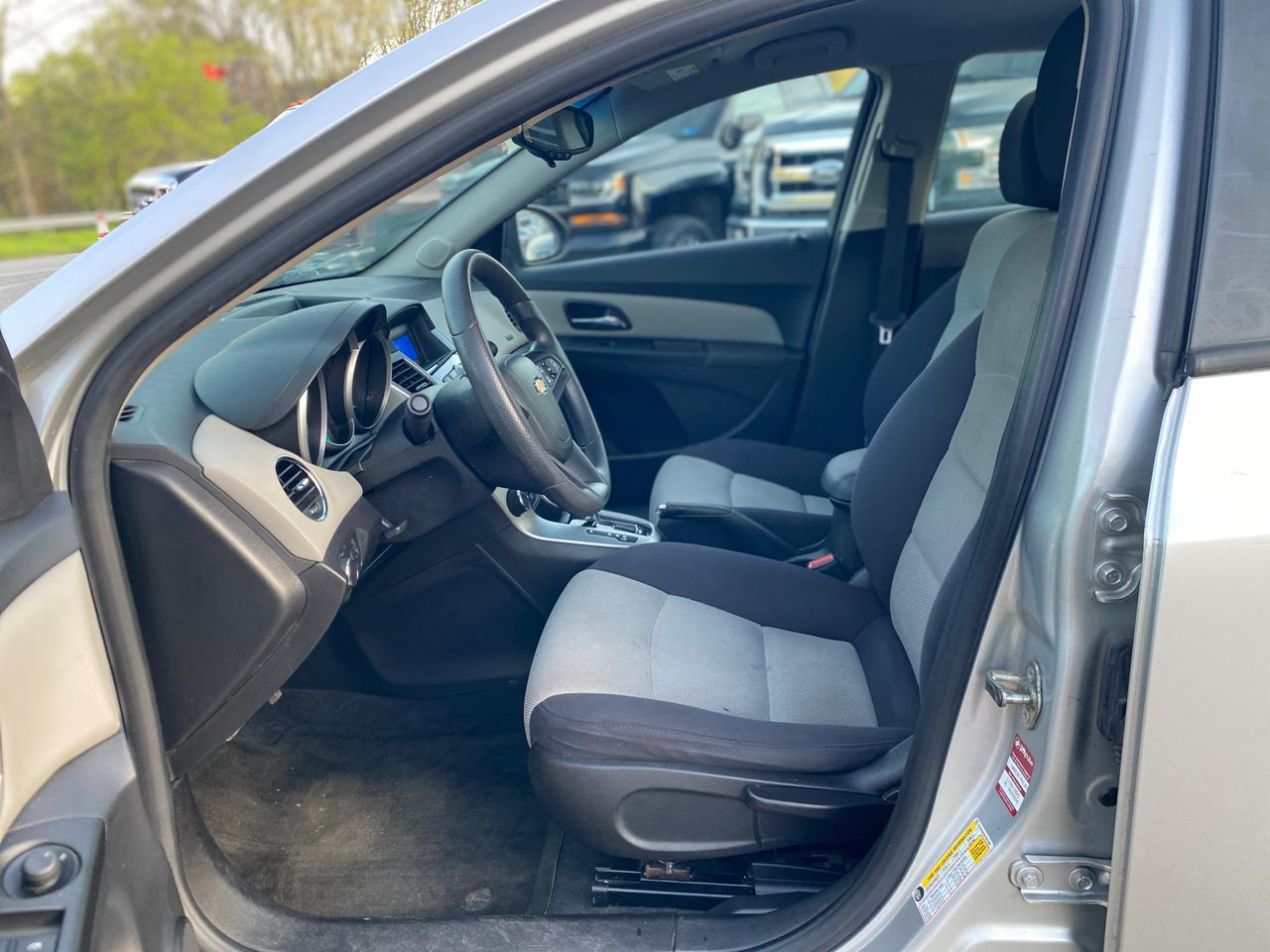 Chevrolet Cruze LS Auto 2014