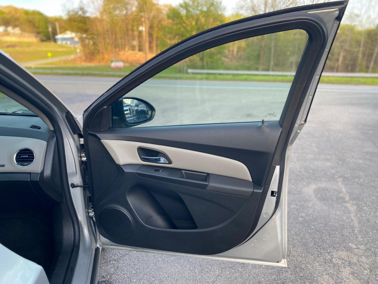 Chevrolet Cruze LS Auto 2014