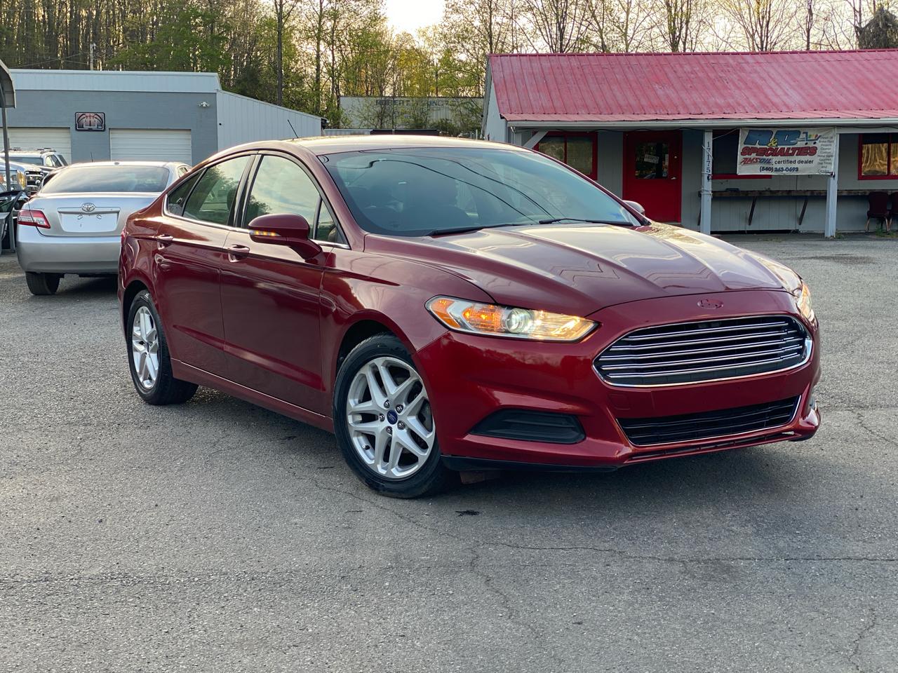 Ford Fusion SE 2015