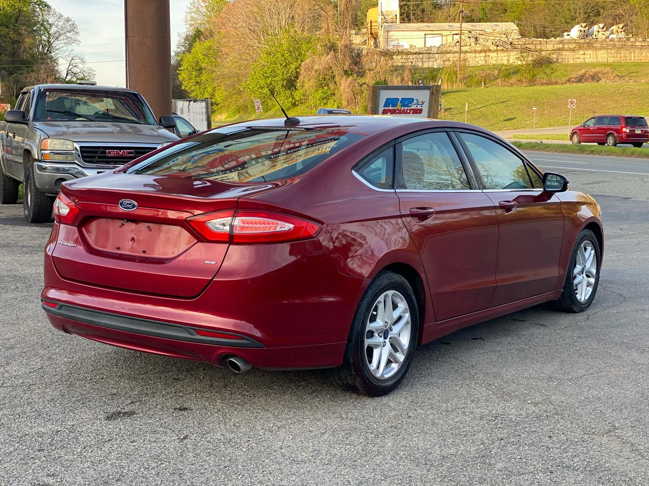 Ford Fusion SE 2015