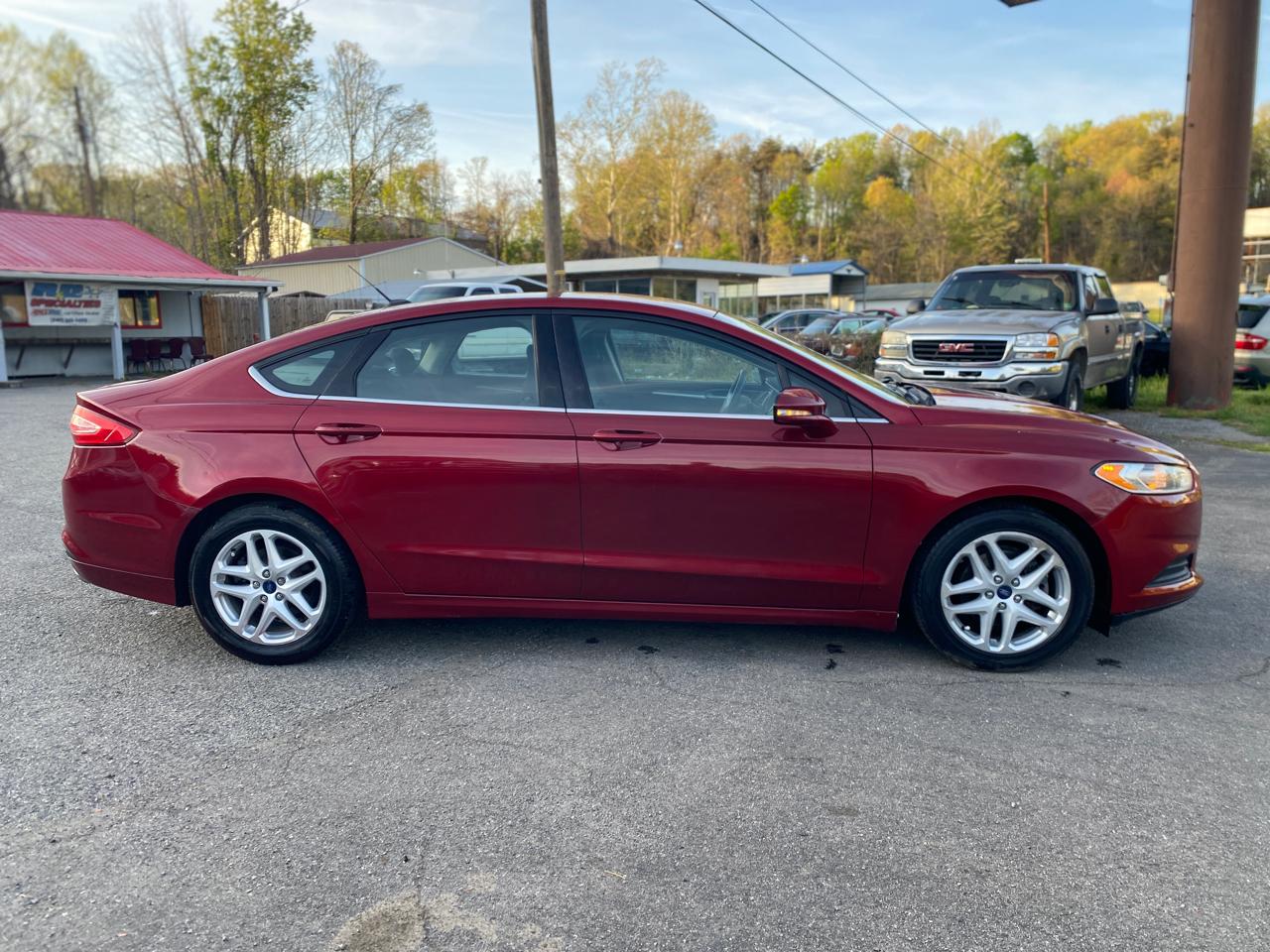 Ford Fusion SE 2015