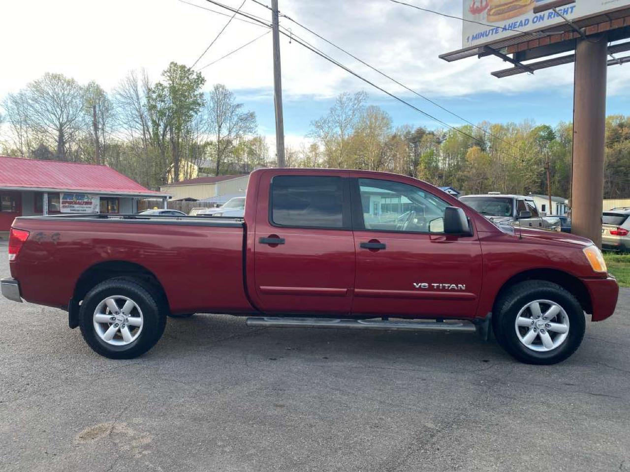 Nissan Titan LE Crew Cab 4WD LWB 2008