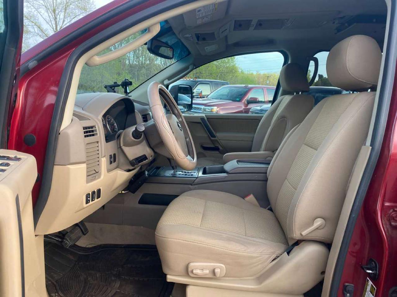 Nissan Titan LE Crew Cab 4WD LWB 2008