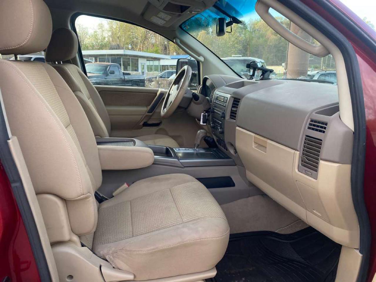 Nissan Titan LE Crew Cab 4WD LWB 2008