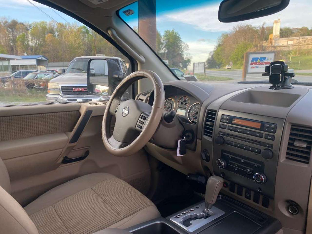 Nissan Titan LE Crew Cab 4WD LWB 2008