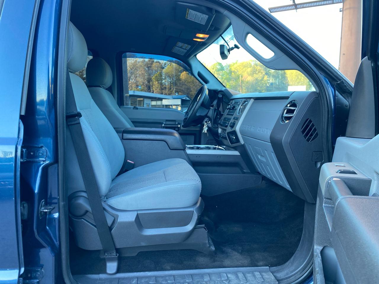 Ford F-250 SD XLT Crew Cab Long Bed 4WD 2016