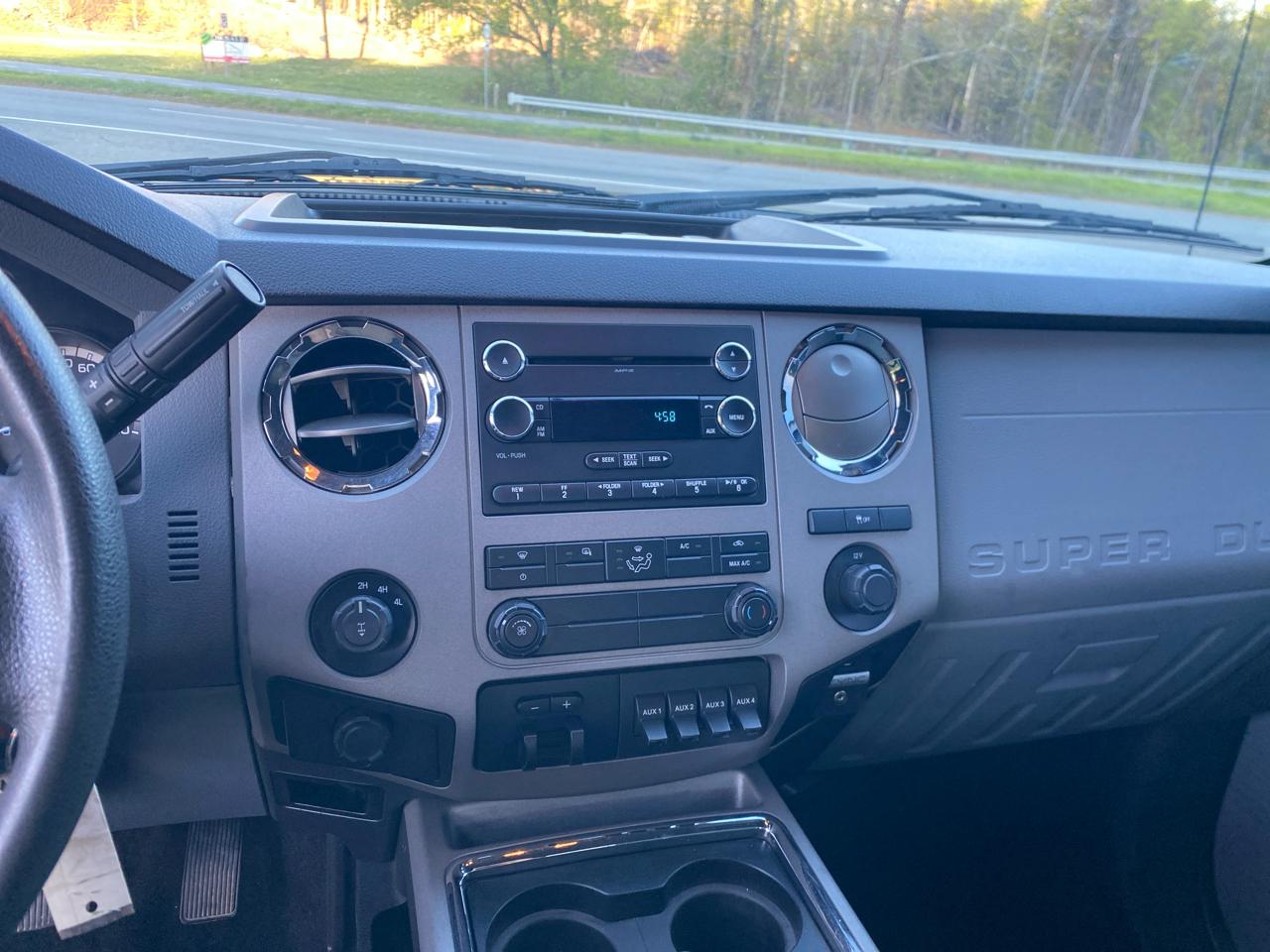 Ford F-250 SD XLT Crew Cab Long Bed 4WD 2016