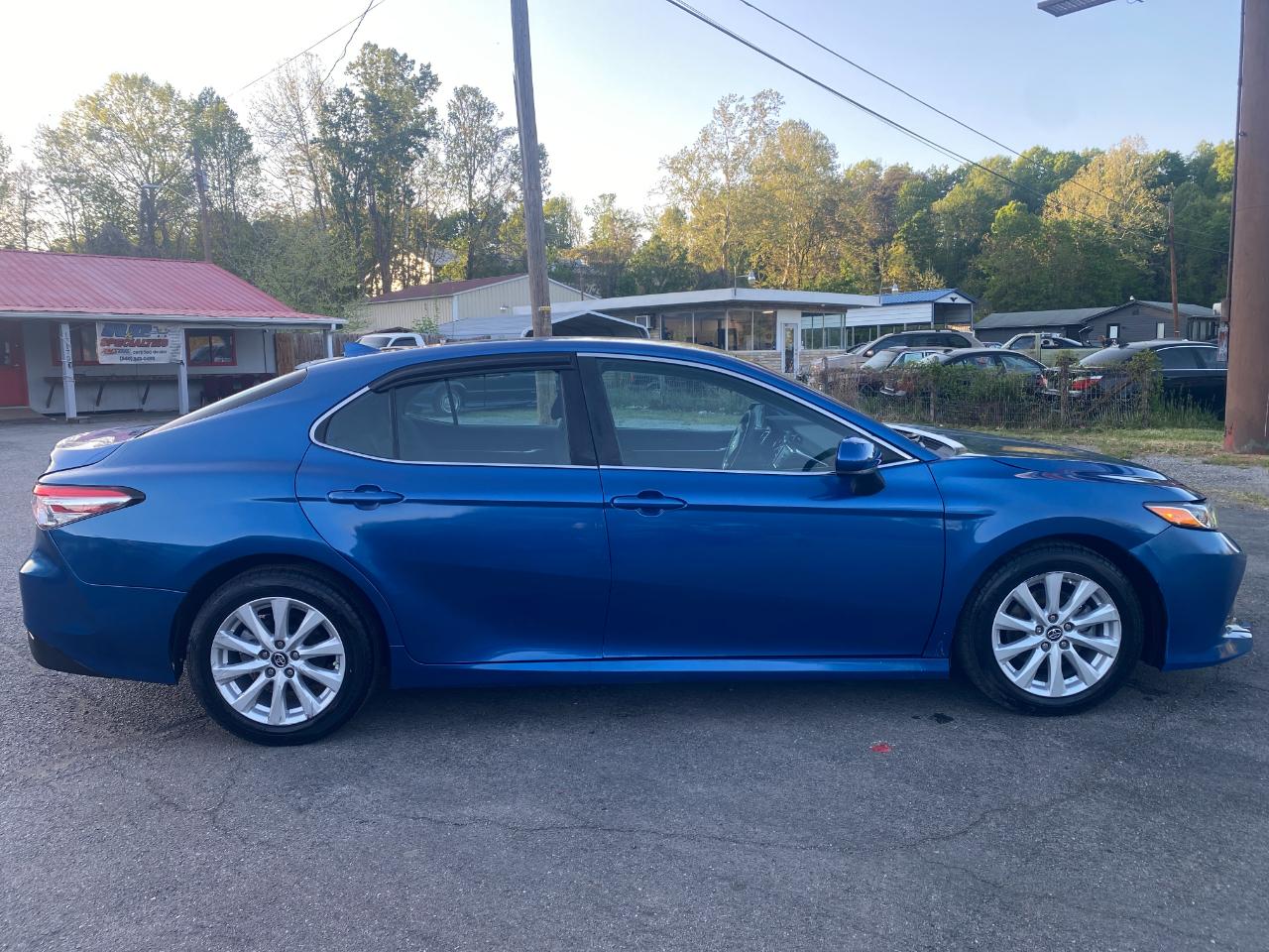 Toyota Camry L 4D Sedan 2019