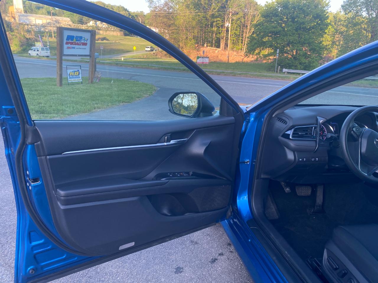 Toyota Camry L 4D Sedan 2019