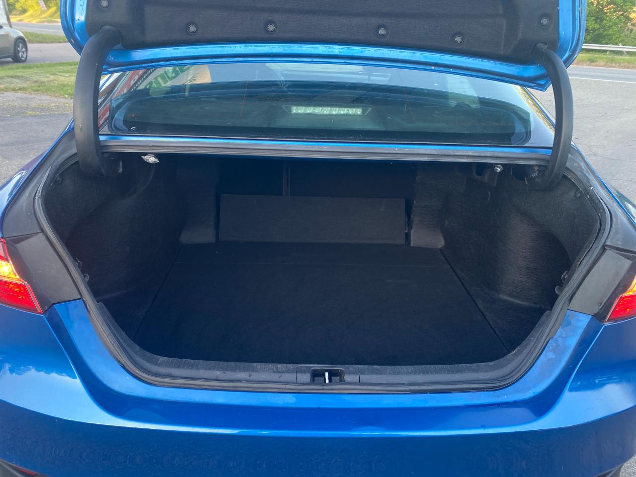 Toyota Camry L 4D Sedan 2019