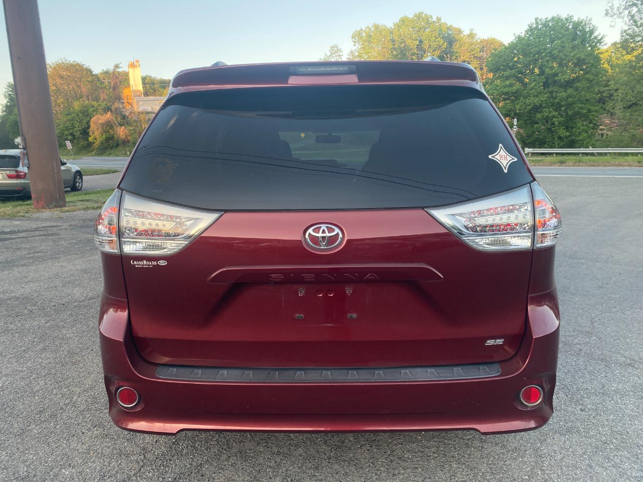 Toyota Sienna FWD 7-Passenger V6 2014