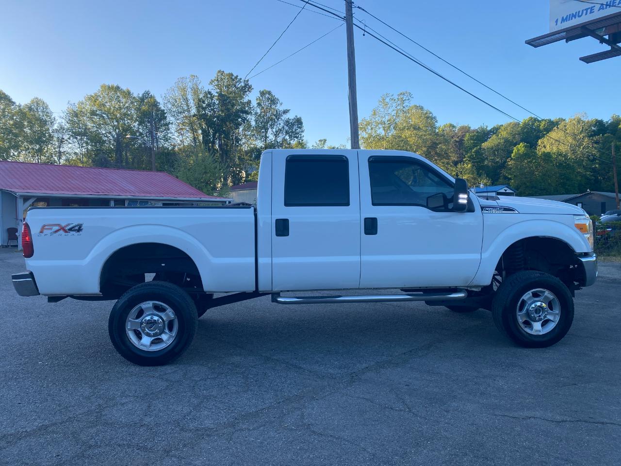 Ford F-250 SD XLT Crew Cab Long Bed 4WD 2016