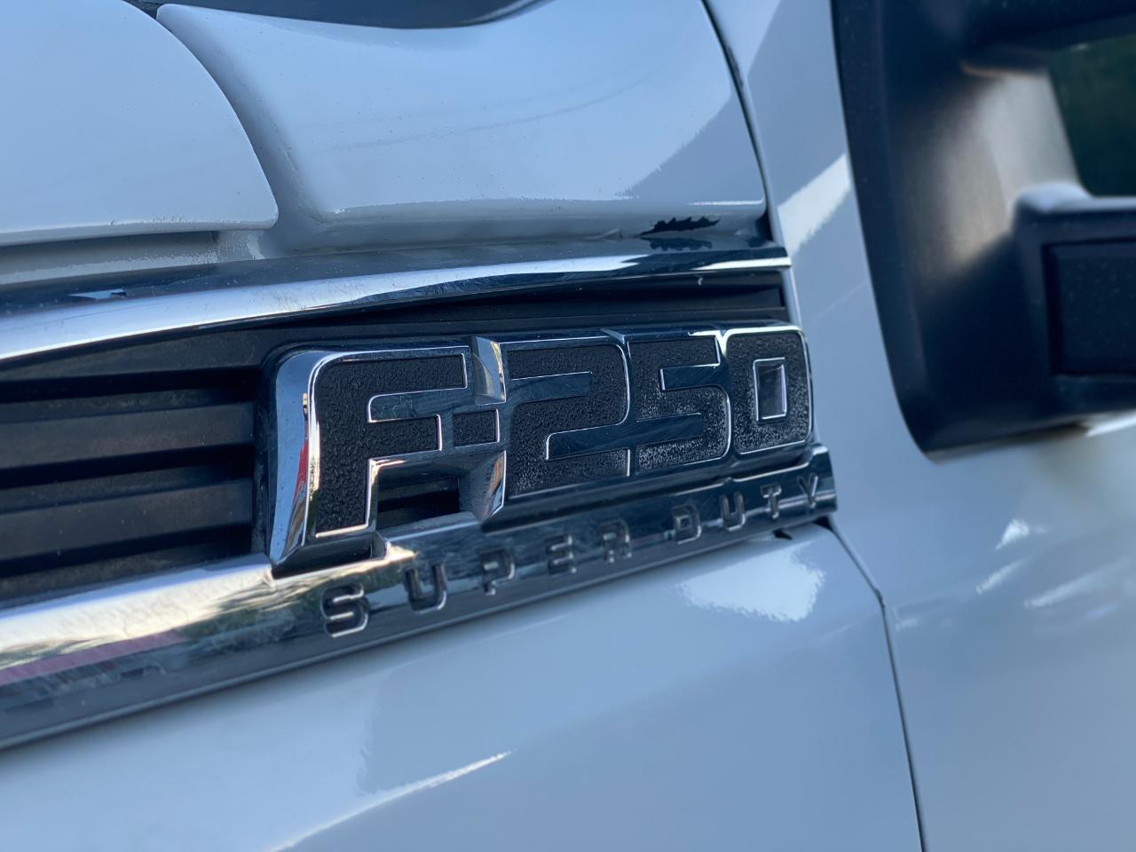 Ford F-250 SD XLT Crew Cab Long Bed 4WD 2016