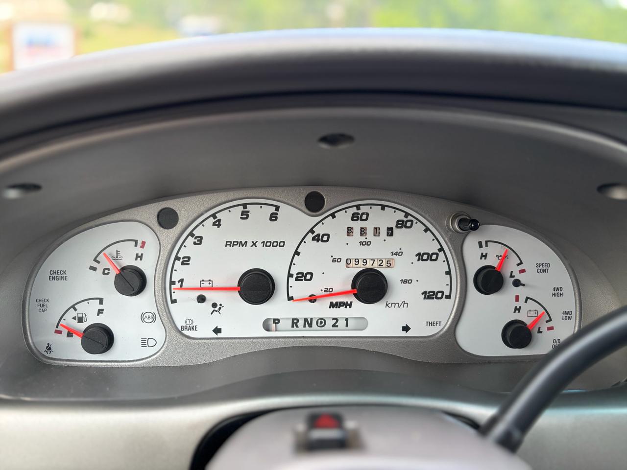 Ford Explorer Sport Trac 4WD 2001