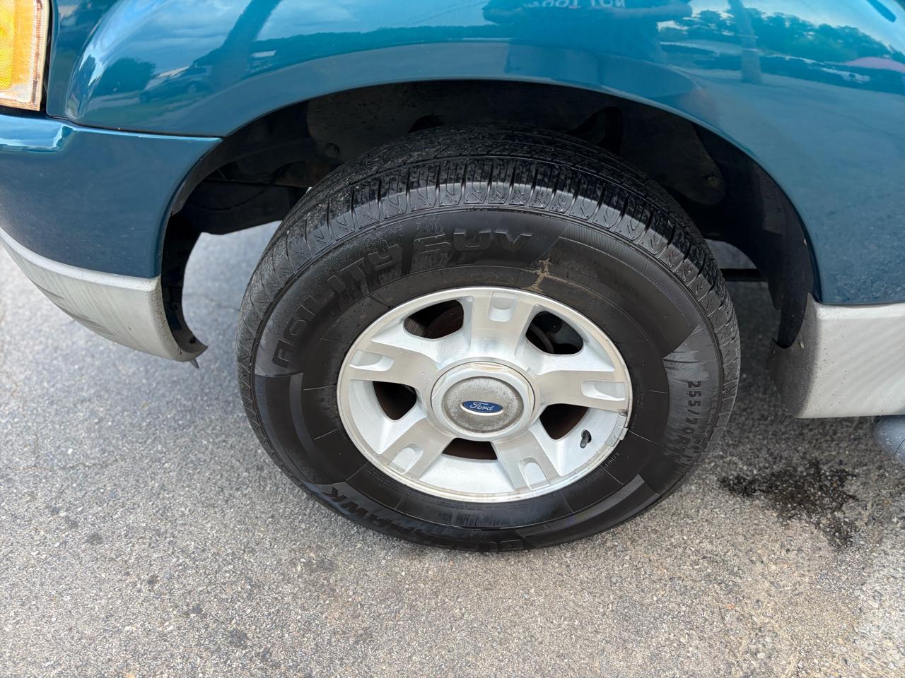 Ford Explorer Sport Trac 4WD 2001