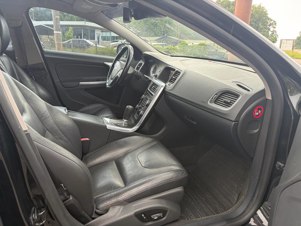 Volvo S60 T6 AWD 2012