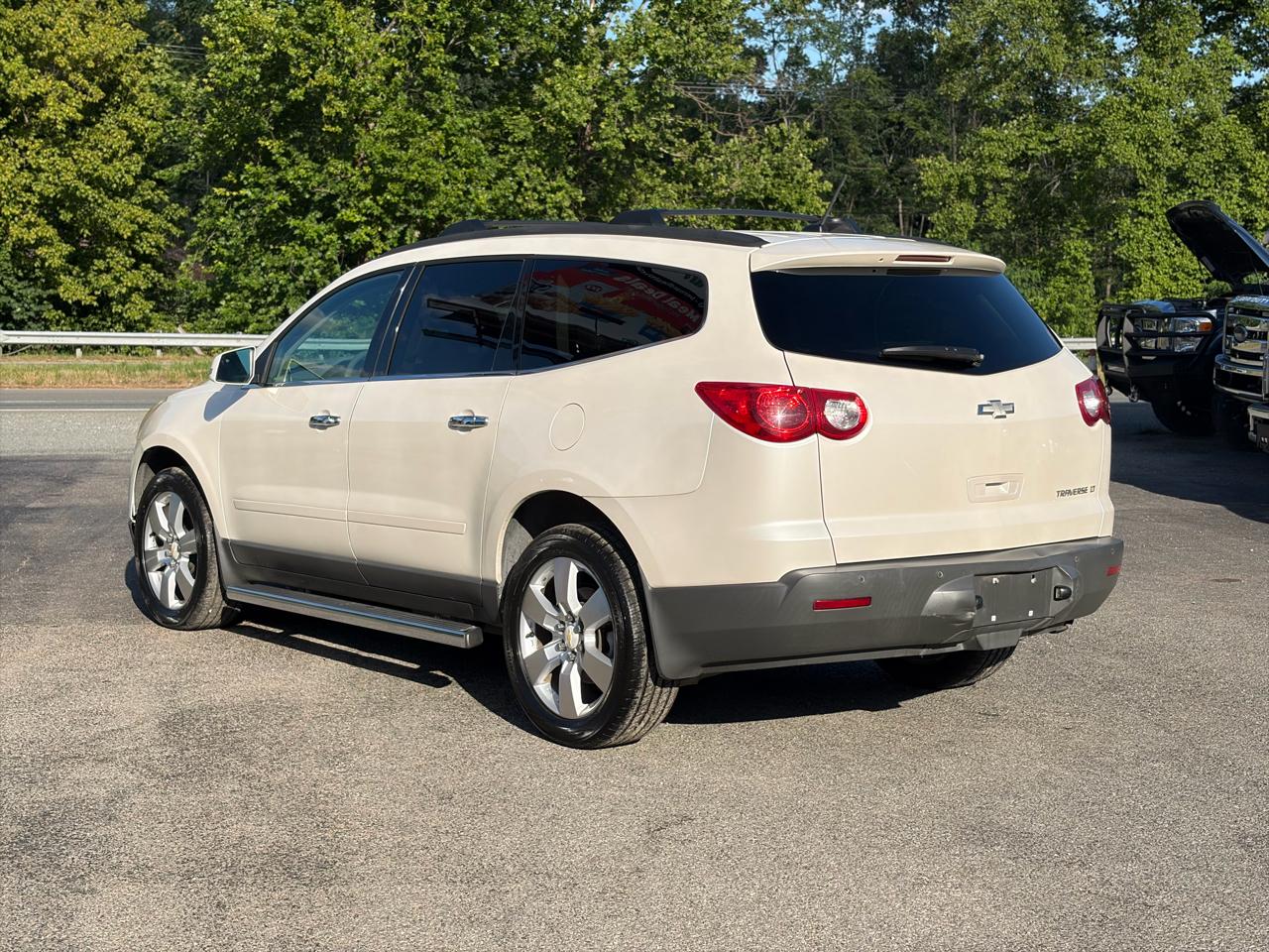 Chevrolet Traverse LT FWD 2012